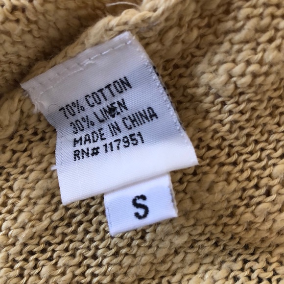 Haiku yellow knit sweater three button open back - Picture 6 of 6